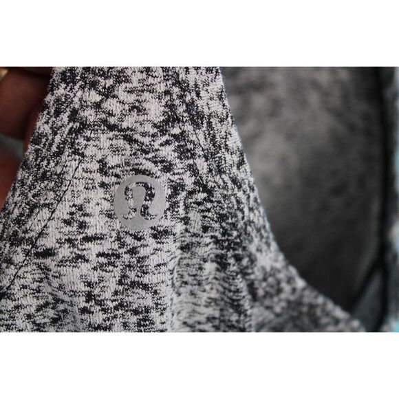 Lululemon 4 Cool Racerback II Luon Spray Jacquard White Black Tank Top RARE - Picture 3 of 7